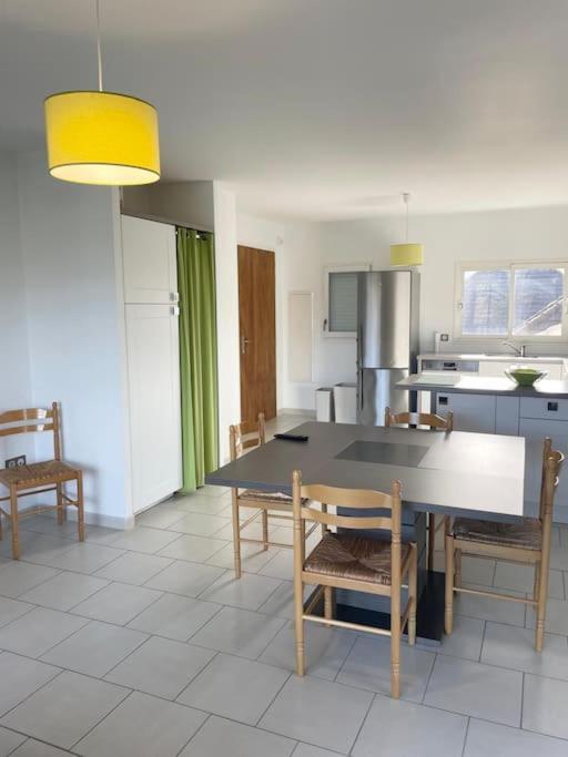 Appartement T3 Lumineux Tres Bien Equipe Avec Balcon Salies-de-Béarn المظهر الخارجي الصورة